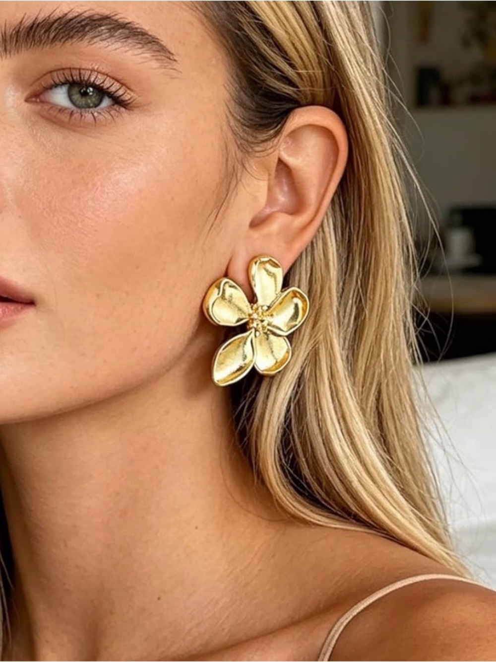 Gold Floral Stud Earring Set - Elegant Women Jewelry